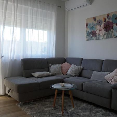 Apartman Luka Pula Extérieur photo
