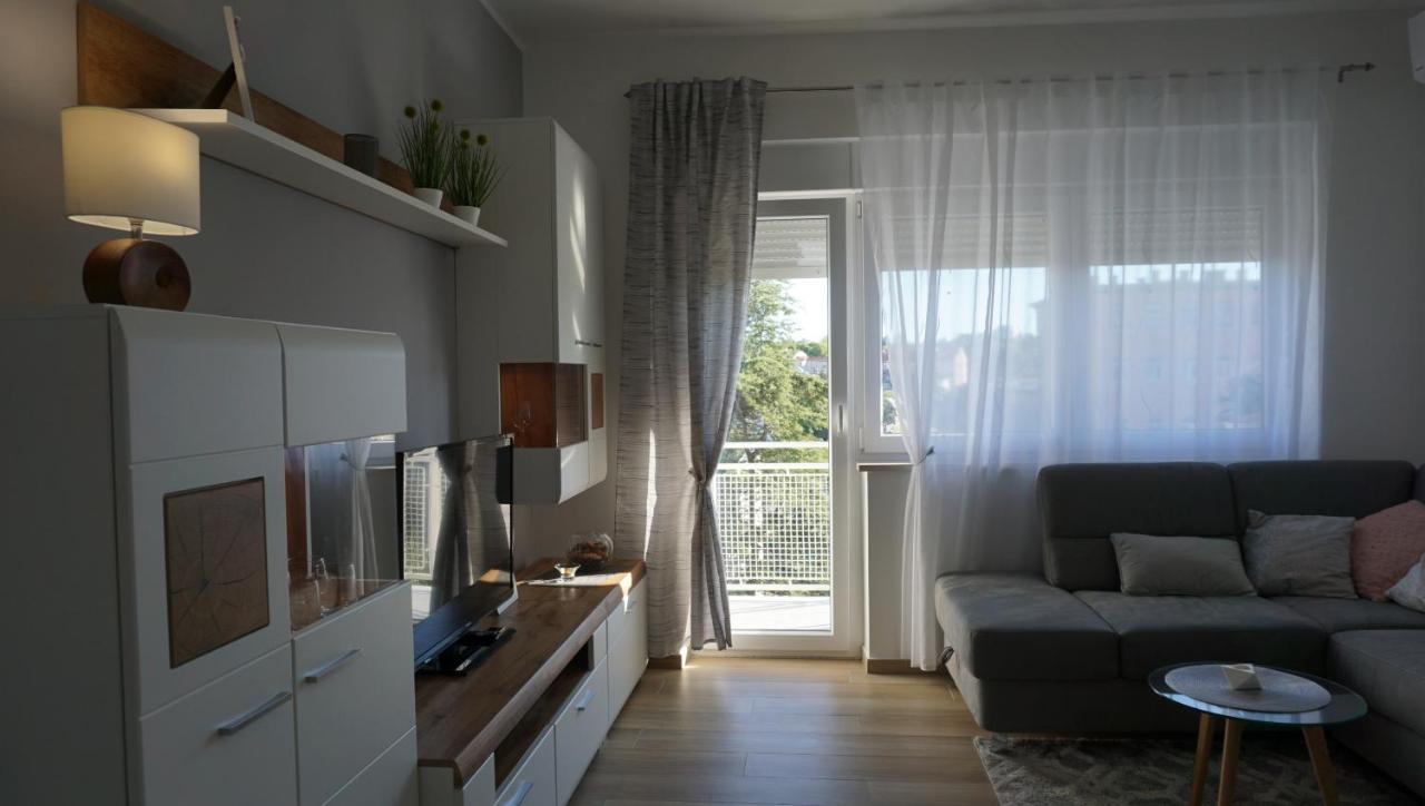 Apartman Luka Pula Extérieur photo