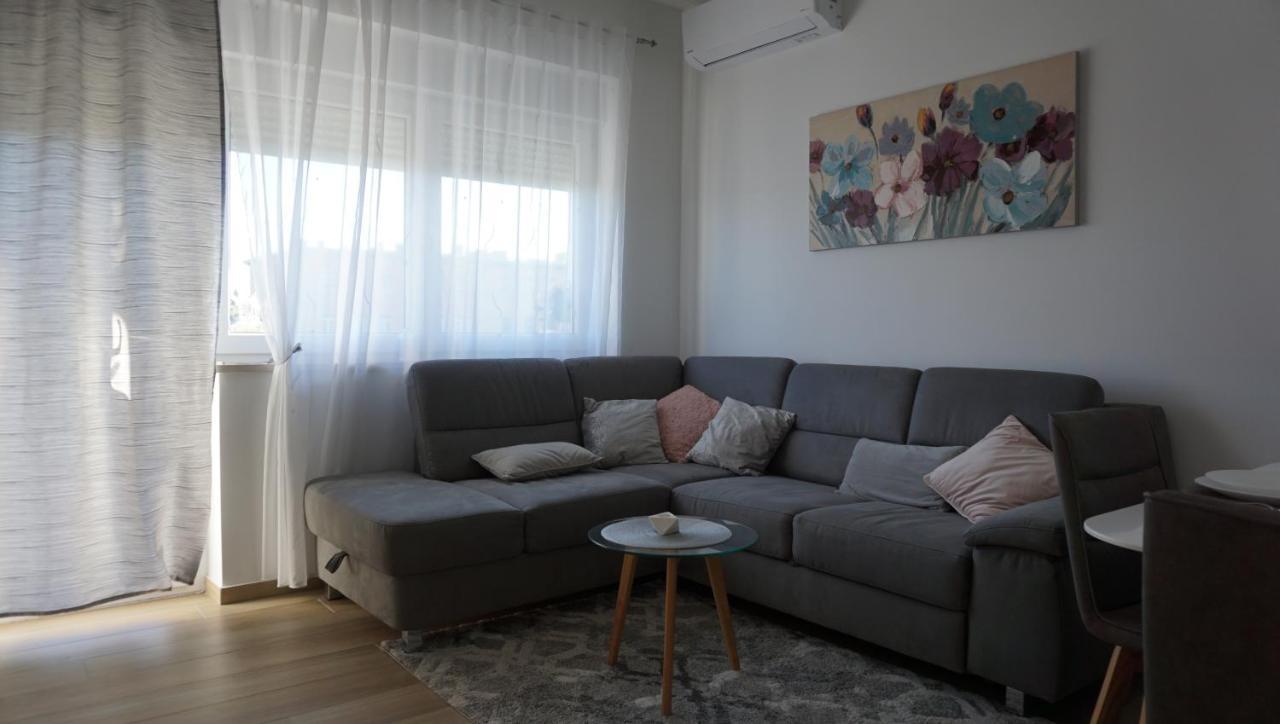 Apartman Luka Pula Extérieur photo
